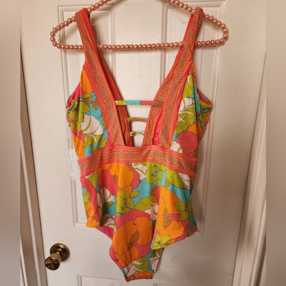 Trina Turk Playa one piece - Picture 2 of 9